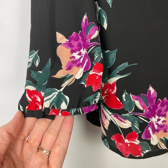EVRI | NWT Black Multi Color Floral Print Tie Neck Long Sleeve Career Blouse - Picture 5 of 10